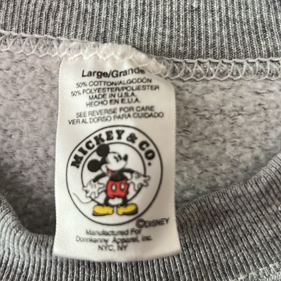 Mickey & Co. Grey Goofy sweatshirt. - Picture 2 of 4